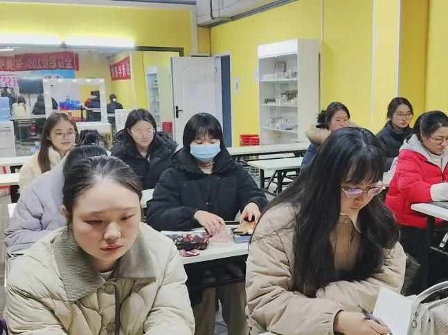 三亿体育.(中国)官方网站2024收官之作·孝感青年夜校开课啦！(图7)